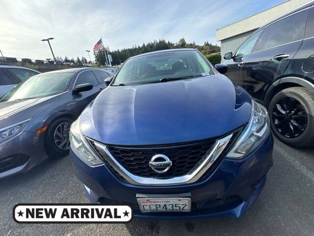2018 Nissan Sentra SV — photo 1 of 8