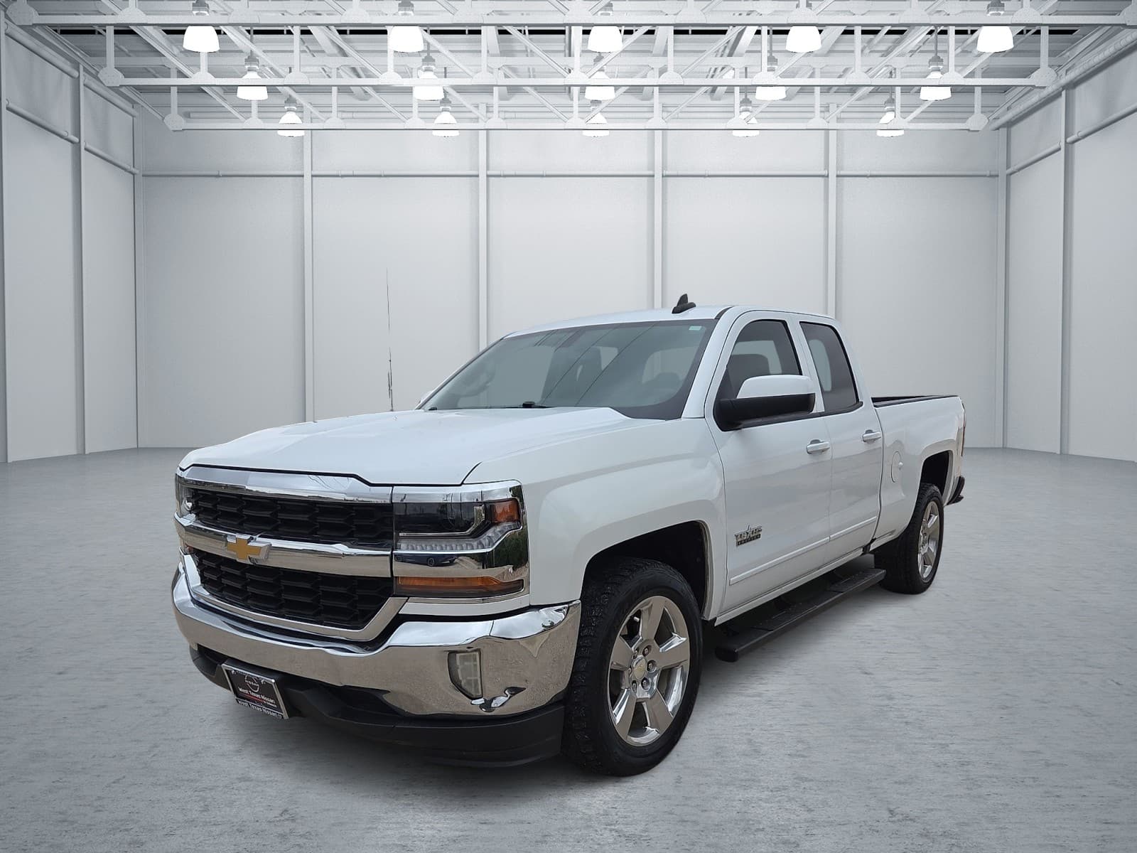 2018 Chevrolet Silverado 1500 Base — photo 1 of 19