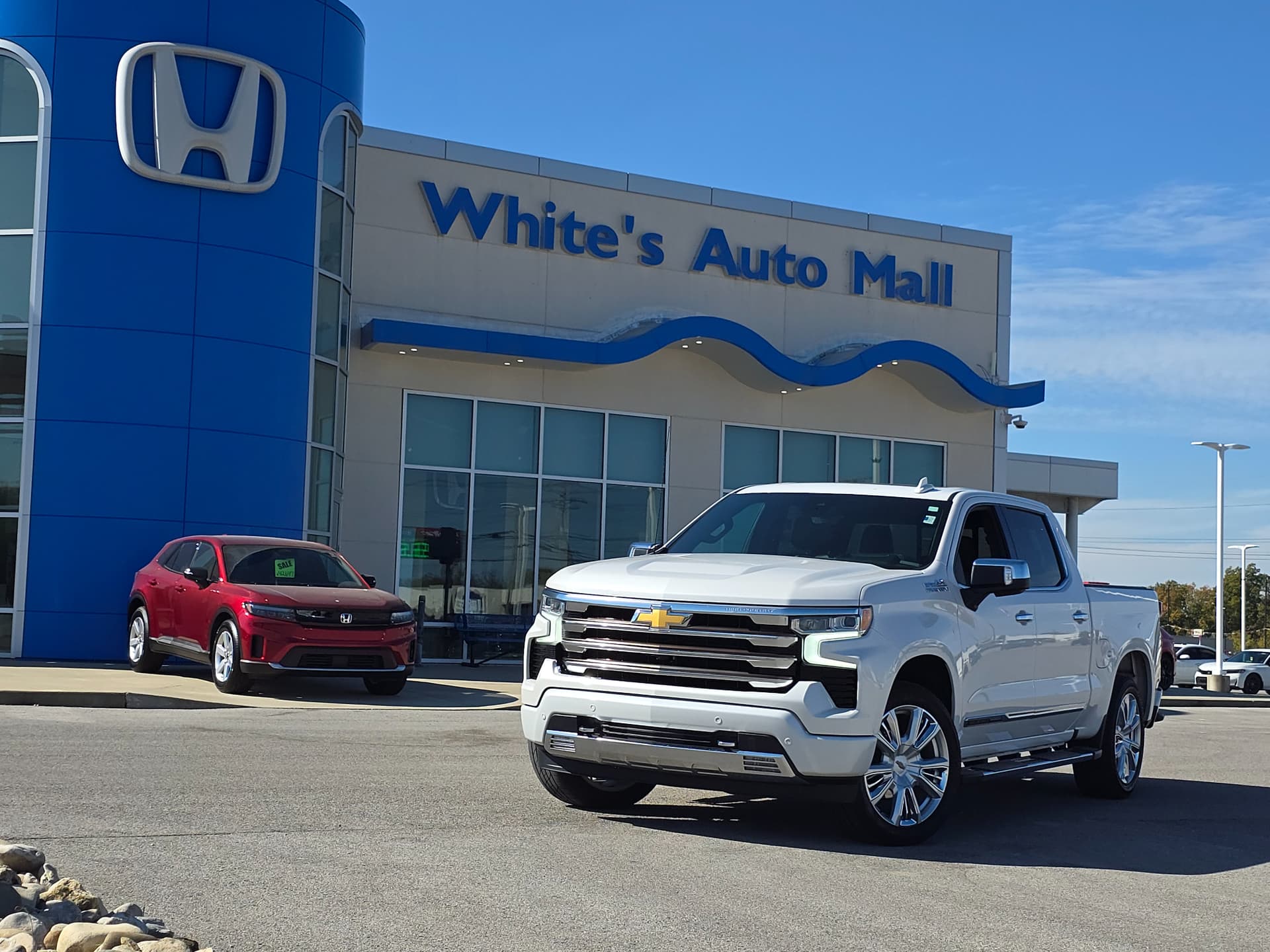 2022 Chevrolet Silverado 1500 High Country — photo 1 of 38