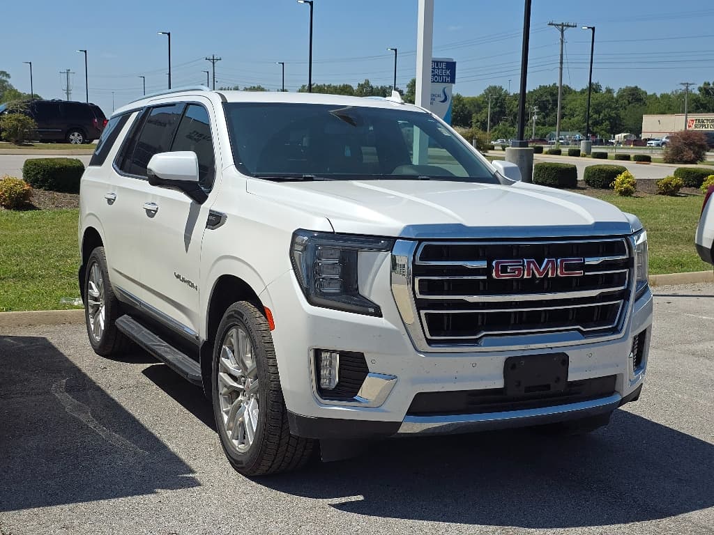 2021 GMC Yukon SLT — photo 1 of 9