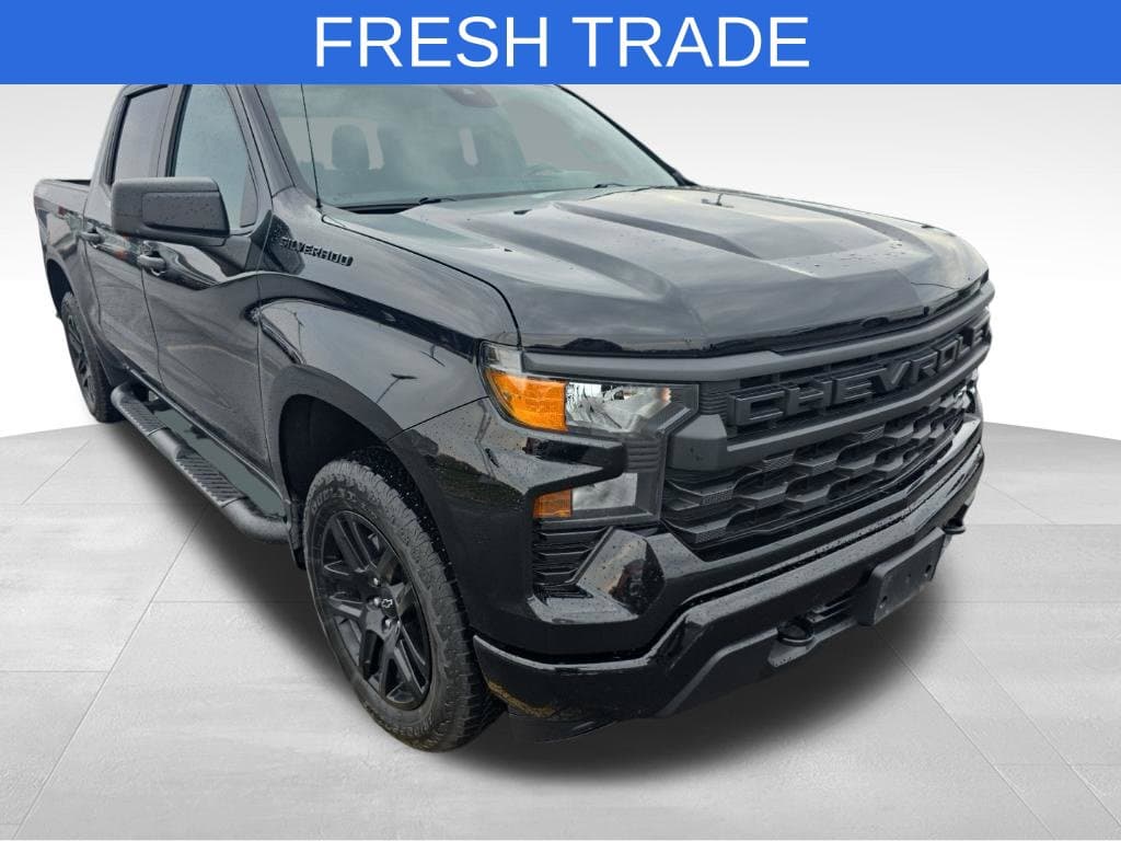 2024 Chevrolet Silverado 1500 Custom — photo 1 of 14