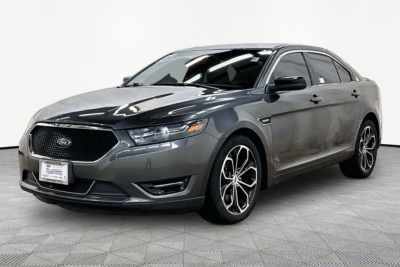 2016 Ford Taurus SHO — photo 1 of 32