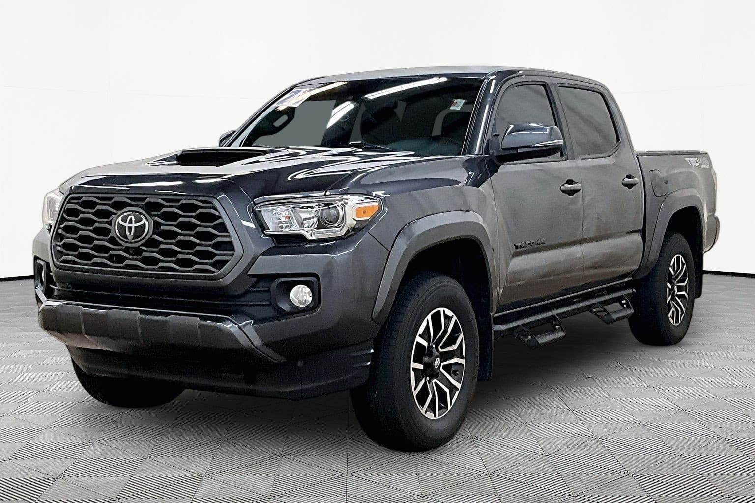 2023 Toyota Tacoma 4WD TRD Sport — photo 1 of 34