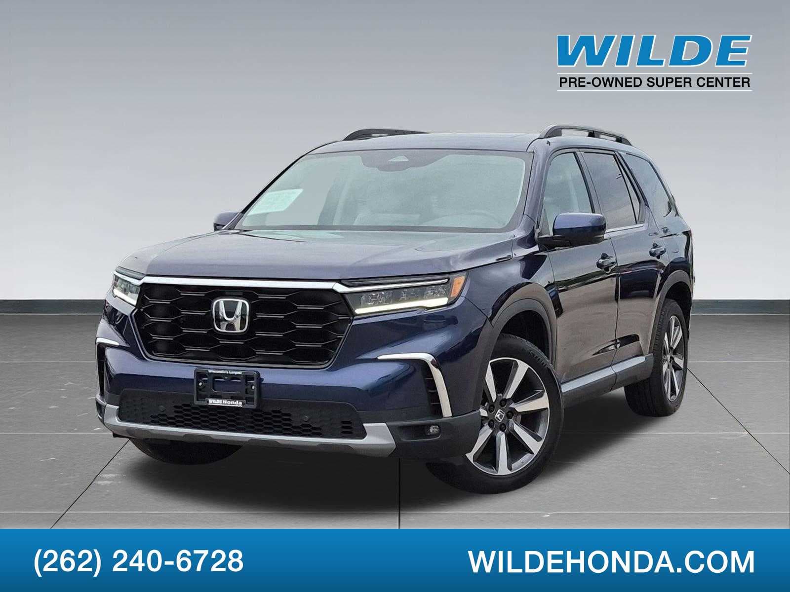 2025 Honda Pilot Touring — photo 1 of 35