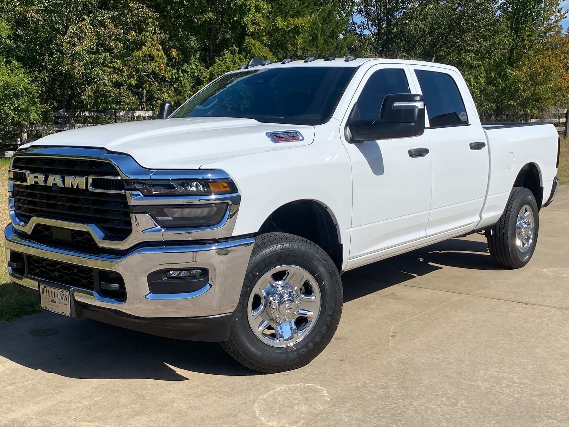 2026 RAM 2500 Tradesman — photo 1 of 24