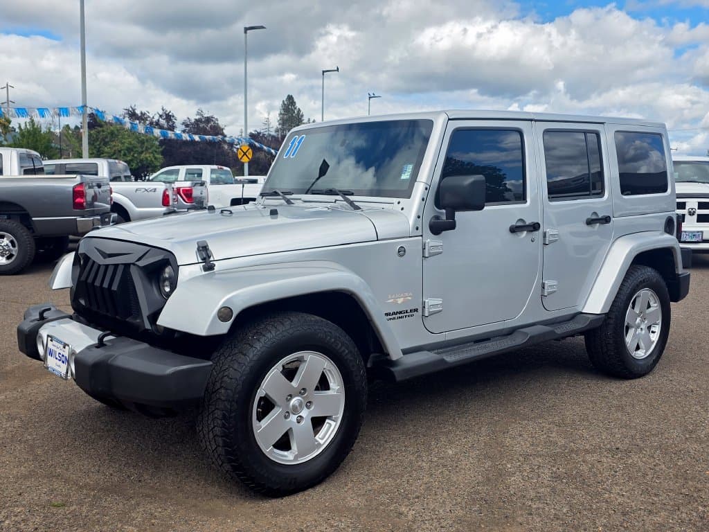 2011 Jeep Wrangler Sahara — photo 1 of 30