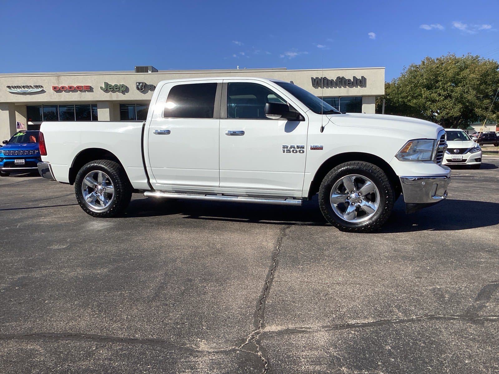 2017 RAM 1500 Big Horn — photo 1 of 18