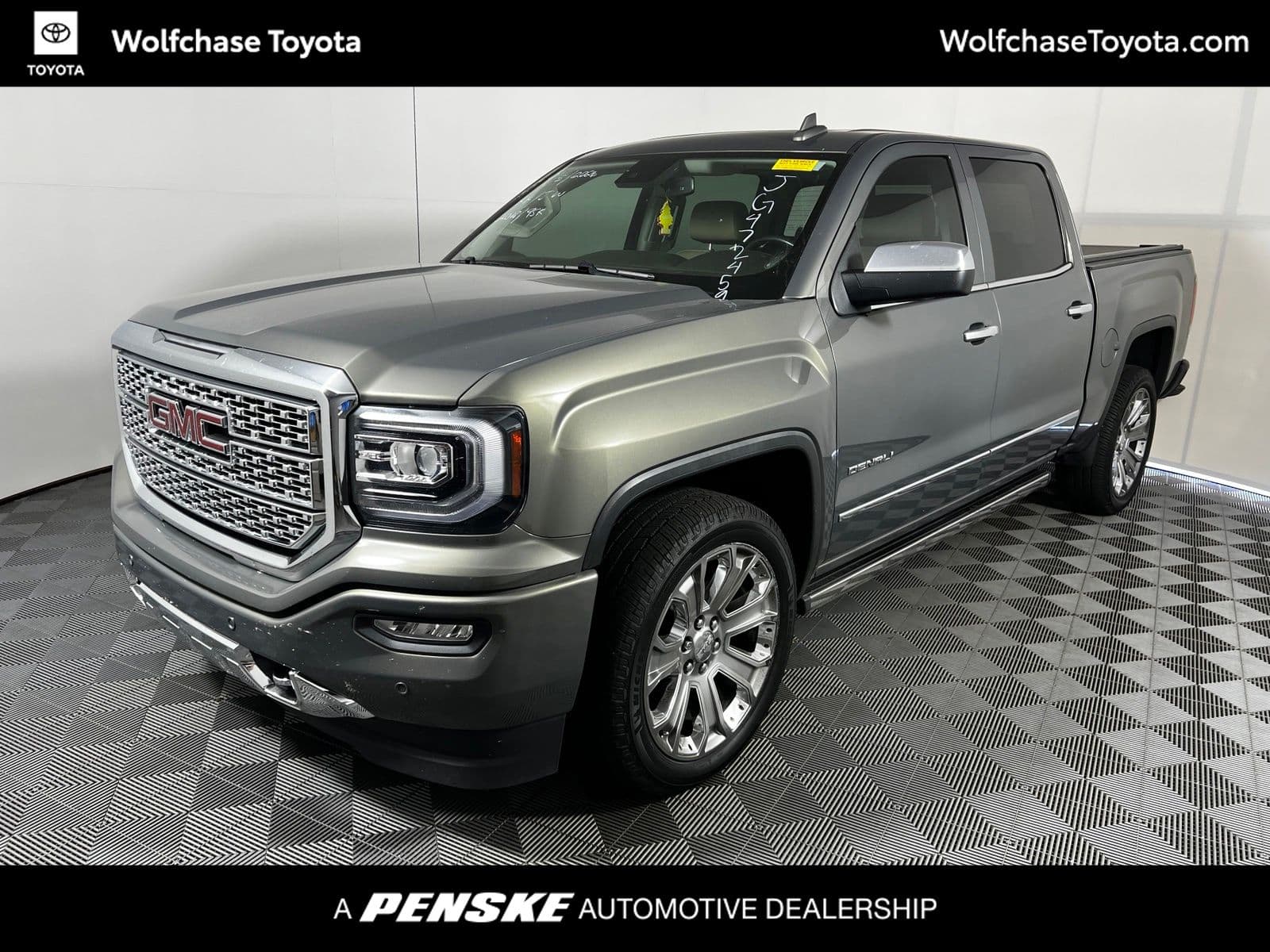 2018 GMC Sierra 1500 Denali — photo 1 of 11