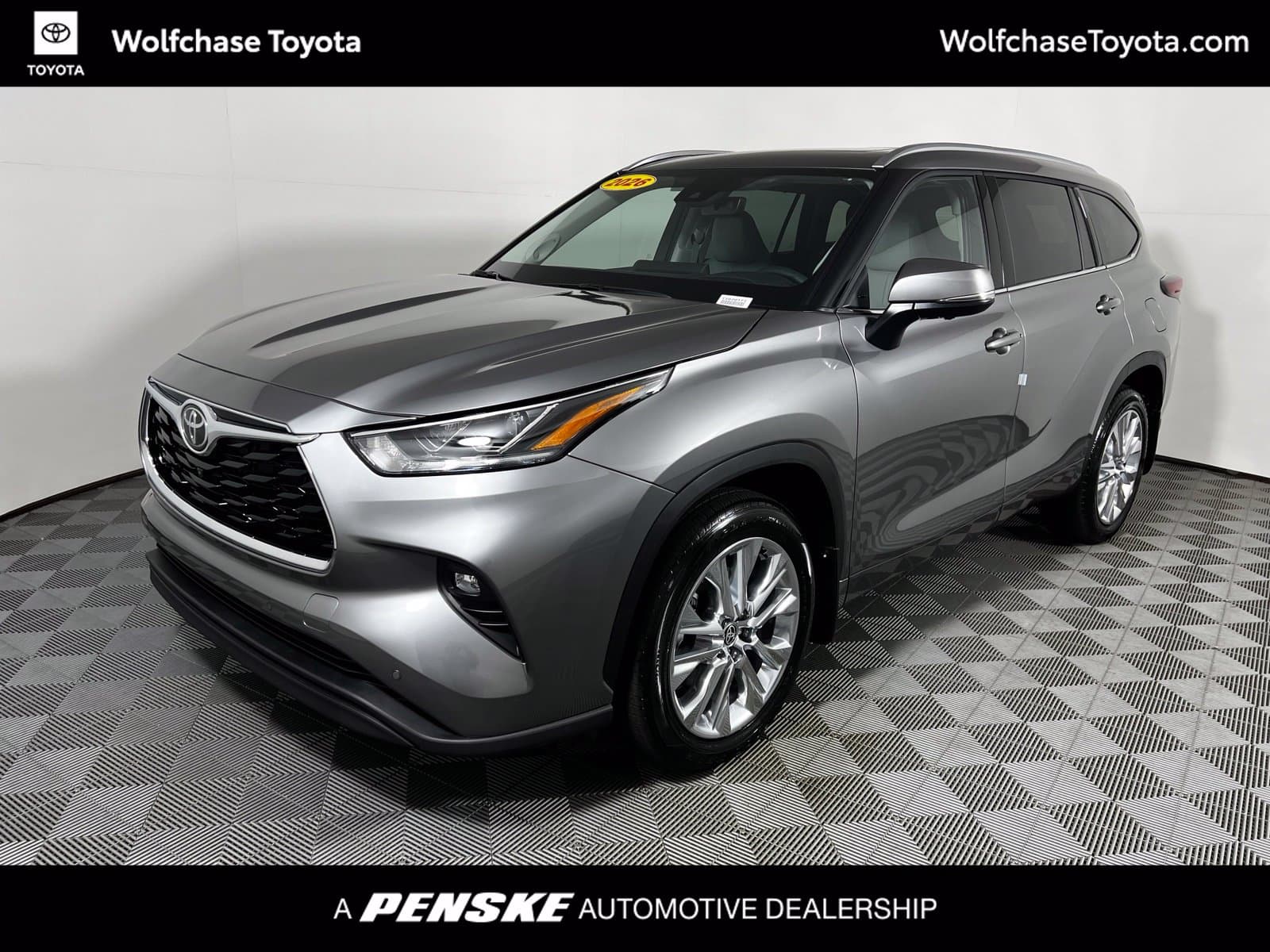 2026 Toyota Highlander Limited — photo 1 of 31