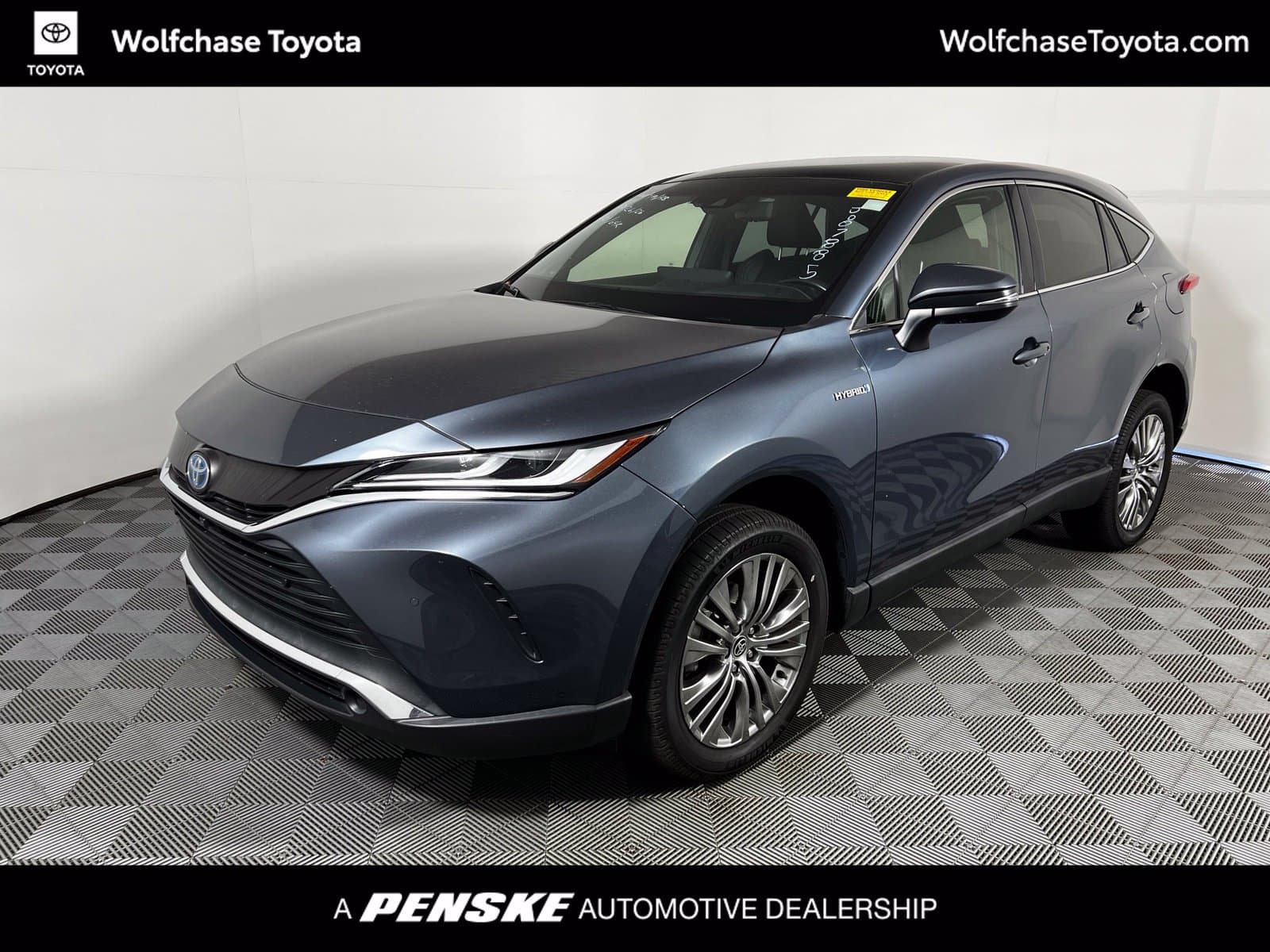 2021 Toyota Venza Limited — photo 1 of 11