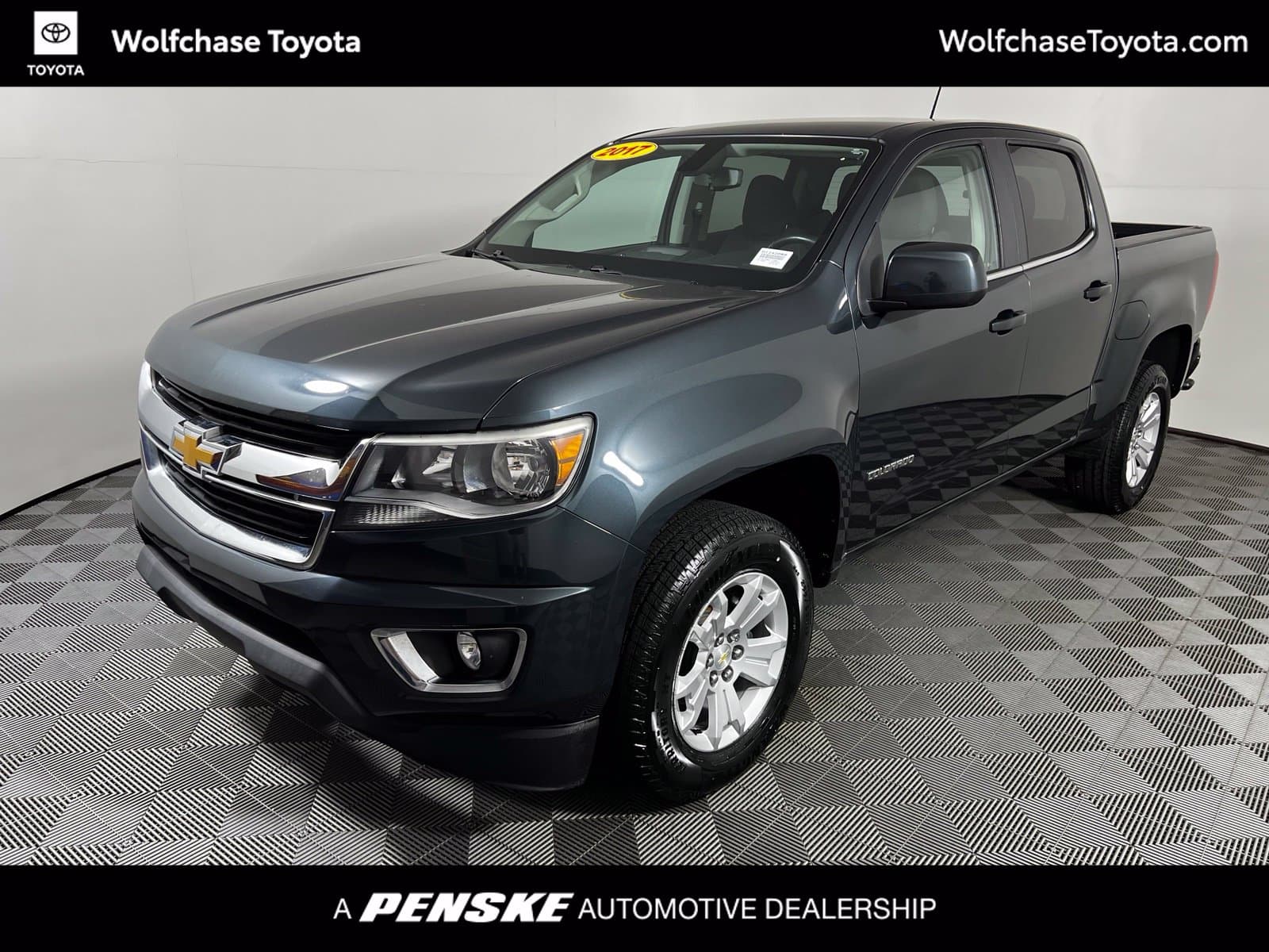 2017 Chevrolet Colorado Base — photo 1 of 23