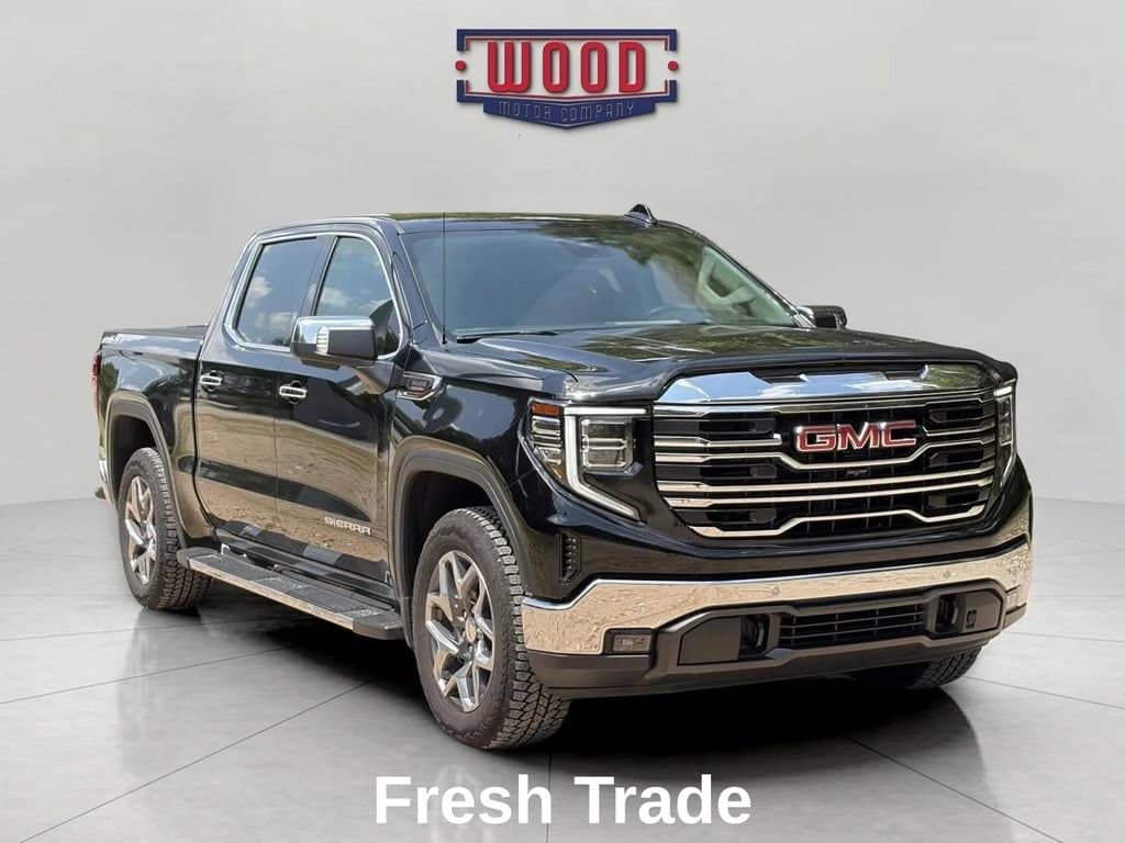 2024 GMC Sierra 1500 SLT — photo 1 of 16
