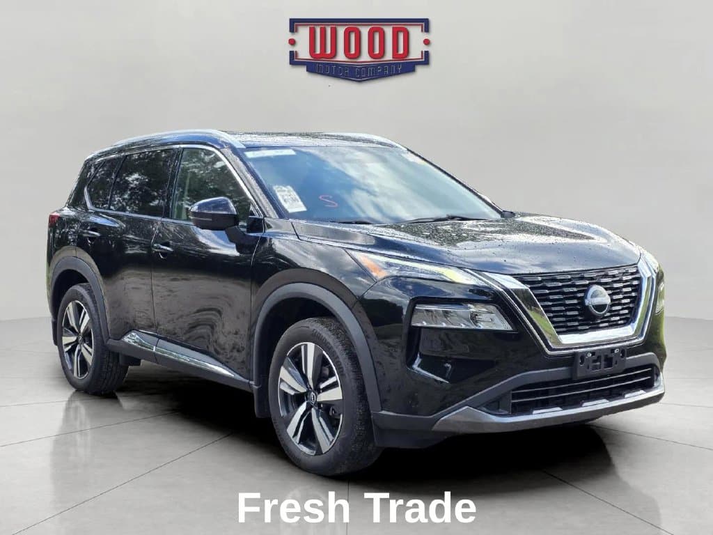 2023 Nissan Rogue SL — photo 1 of 16