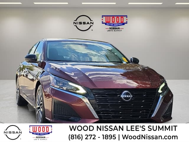 2024 Nissan Altima 2.5 SV — photo 1 of 20