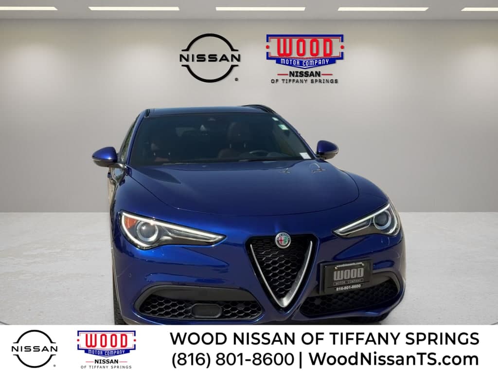 2022 Alfa Romeo Stelvio Ti — photo 1 of 36