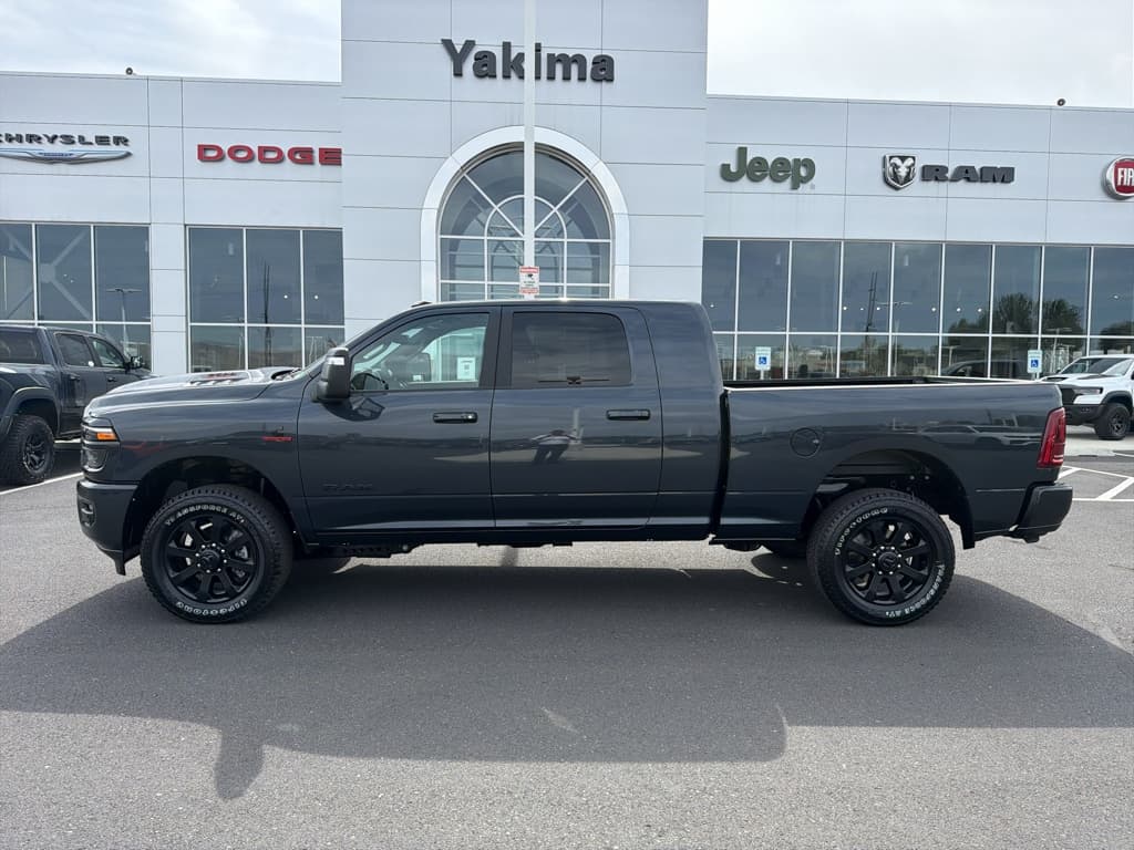 2027 RAM 2500 Laramie — photo 1 of 41