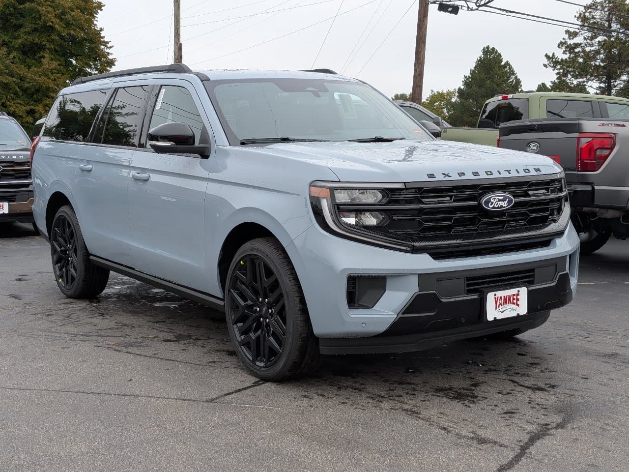2027 Ford Expedition Max Platinum — photo 1 of 41