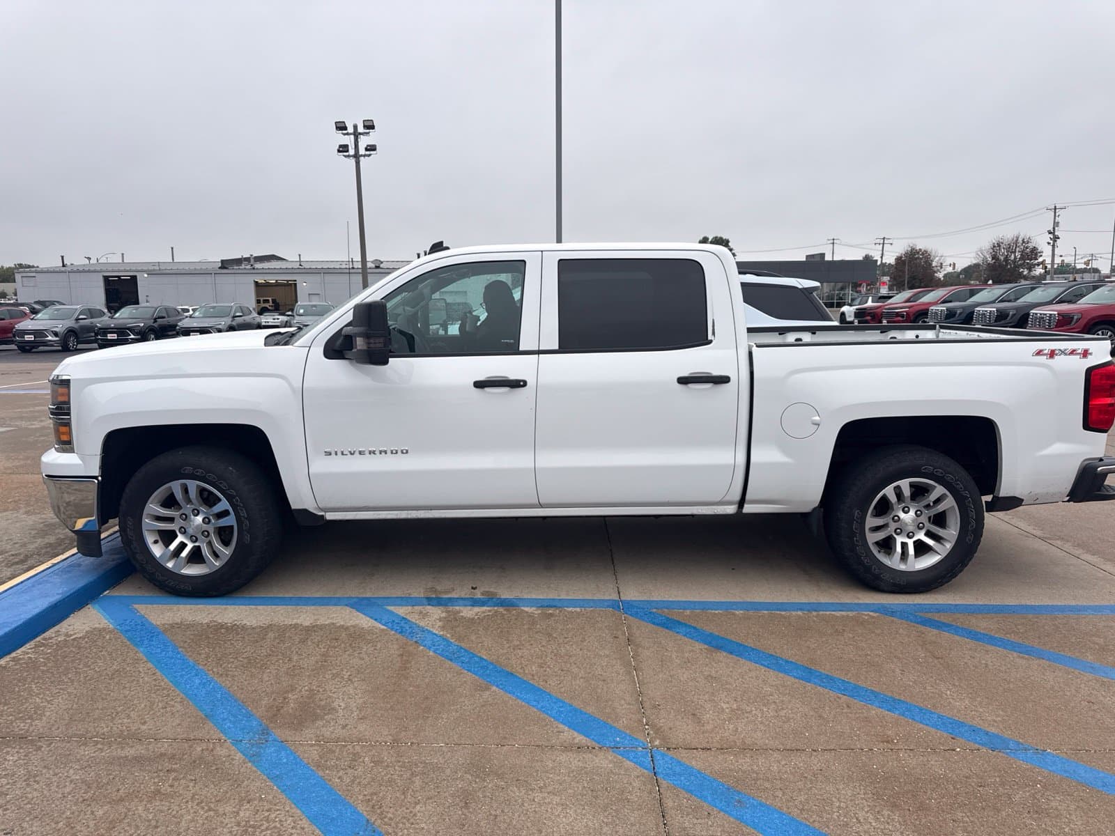 2014 Chevrolet Silverado 1500 LT — photo 1 of 4