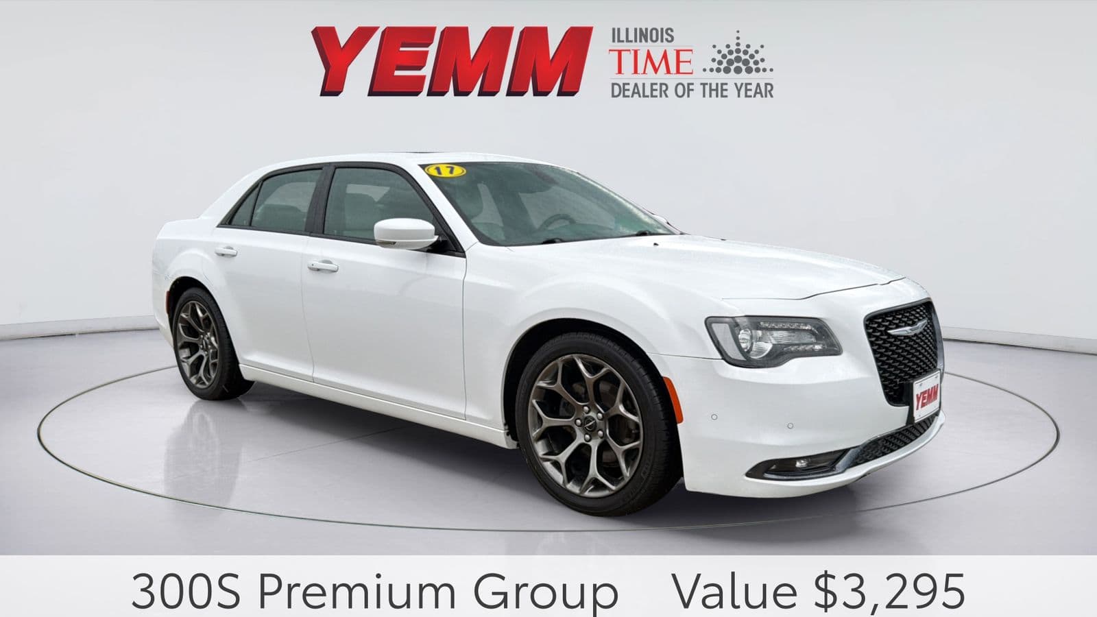 2017 Chrysler 300 S — photo 1 of 28