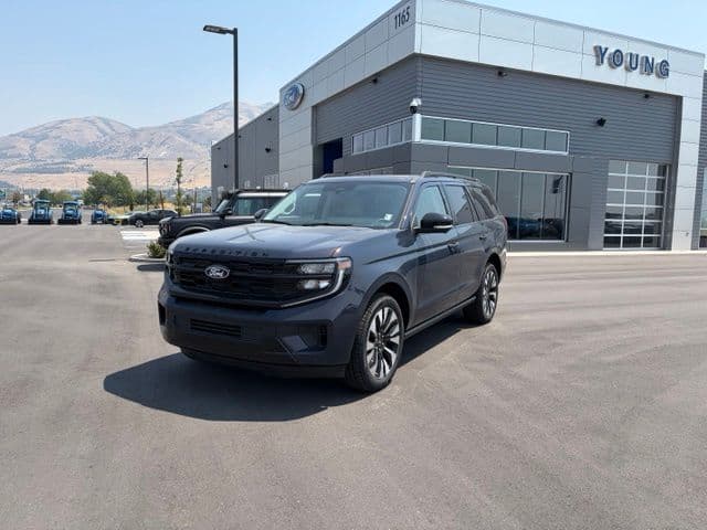 2027 Ford Expedition Platinum — photo 1 of 51