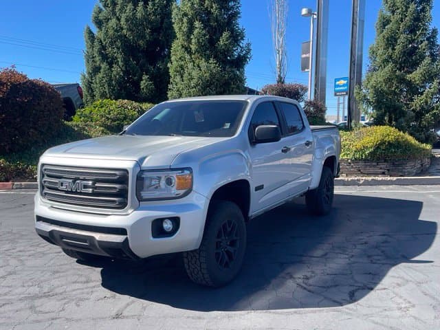 2017 GMC Canyon 4WD SLE — photo 1 of 9