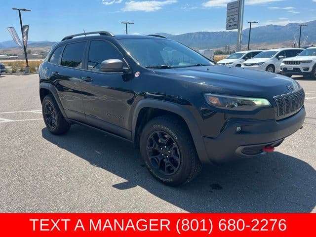 2021 Jeep Cherokee Trailhawk — photo 1 of 30