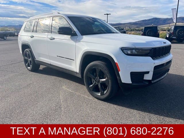 2023 Jeep Grand Cherokee L Altitude — photo 1 of 26
