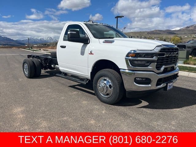 2026 RAM 3500 TRADESMAN CHASSIS REGULAR CAB 4X4 84' CA — photo 1 of 36