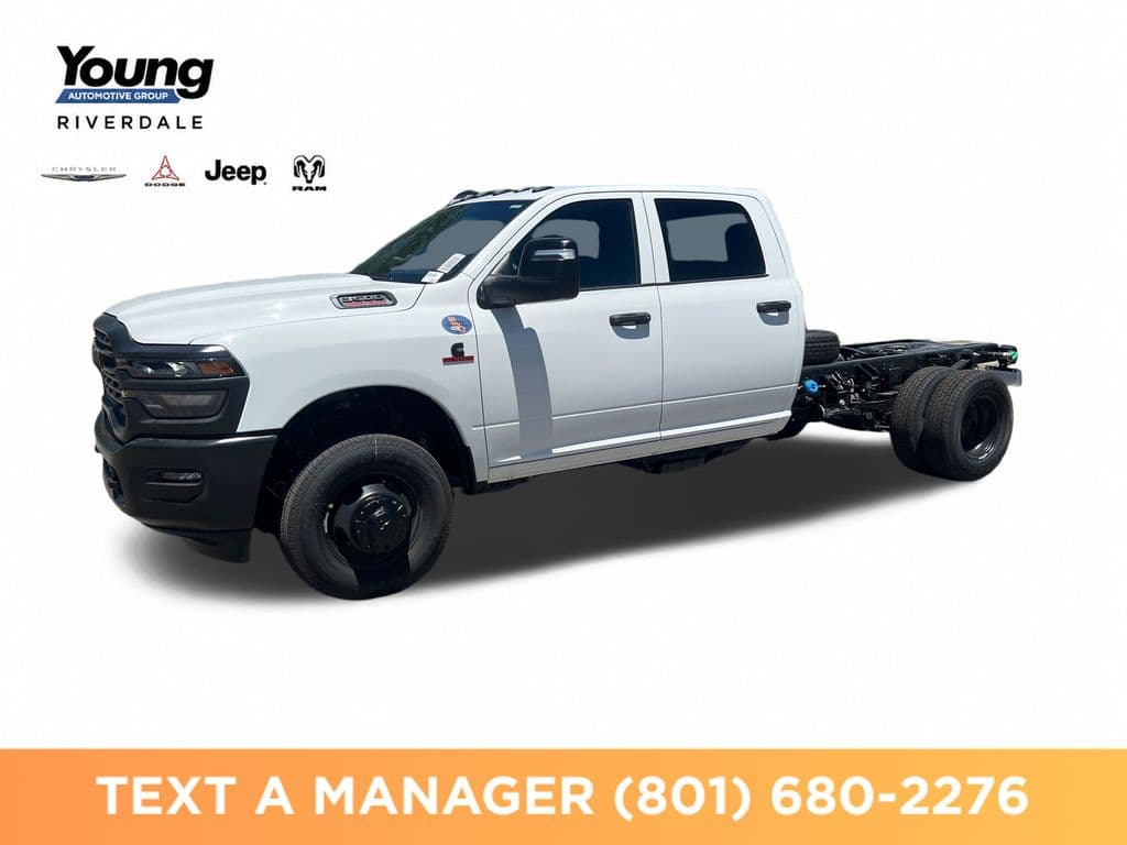 2026 RAM 3500 TRADESMAN CREW CAB CHASSIS 4X4 60' CA — photo 1 of 38