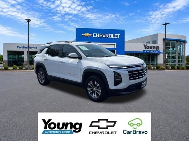 2025 Chevrolet Equinox LT — photo 1 of 28