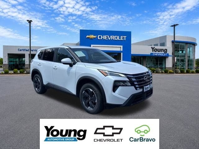 2025 Nissan Rogue SV — photo 1 of 28