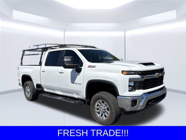 2024 Chevrolet Silverado 2500HD LT — photo 1 of 6