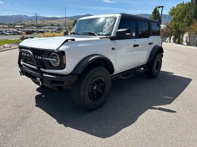 2023 Ford Bronco Wildtrak — photo 1 of 25