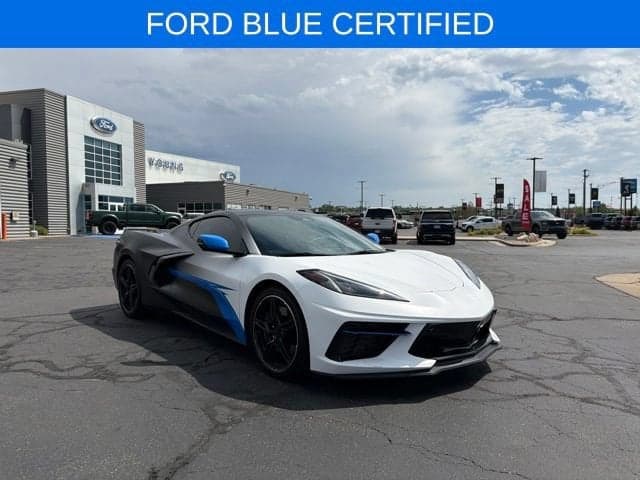 2024 Chevrolet Corvette Stingray w/2LT — photo 1 of 24