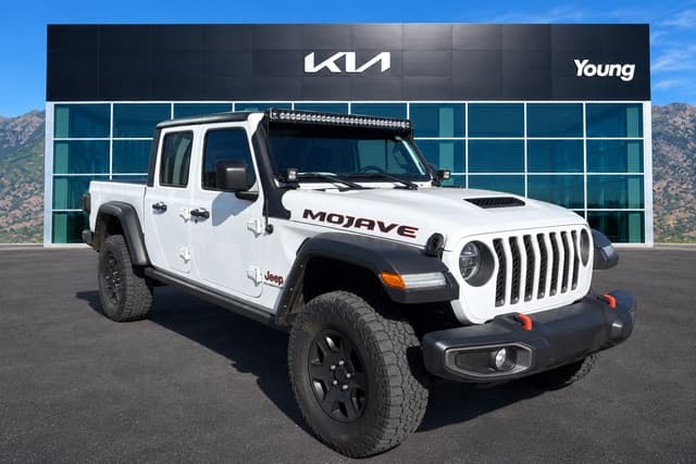 2022 Jeep Gladiator Mojave — photo 1 of 7