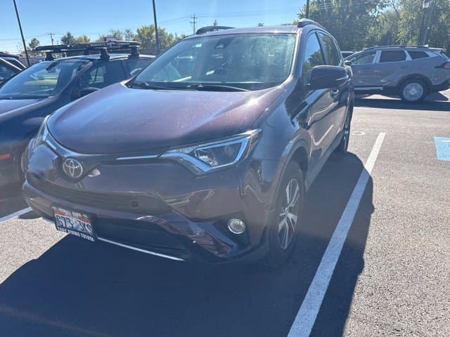 2018 Toyota RAV4 XLE — photo 1 of 38