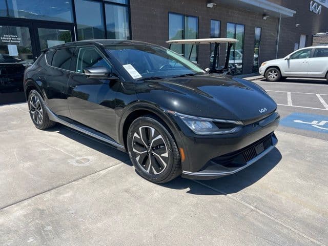 2022 Kia EV6 Wind — photo 1 of 23