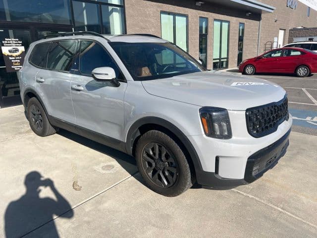 2025 Kia Telluride SX-Prestige X-Pro — photo 1 of 12