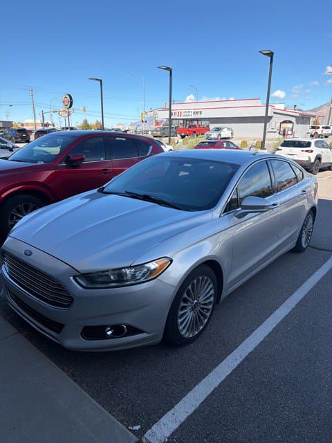 2016 Ford Fusion Titanium — photo 1 of 2