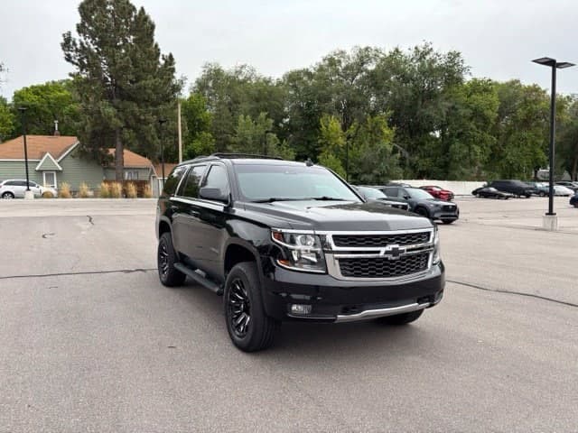 2019 Chevrolet Tahoe LT — photo 1 of 23