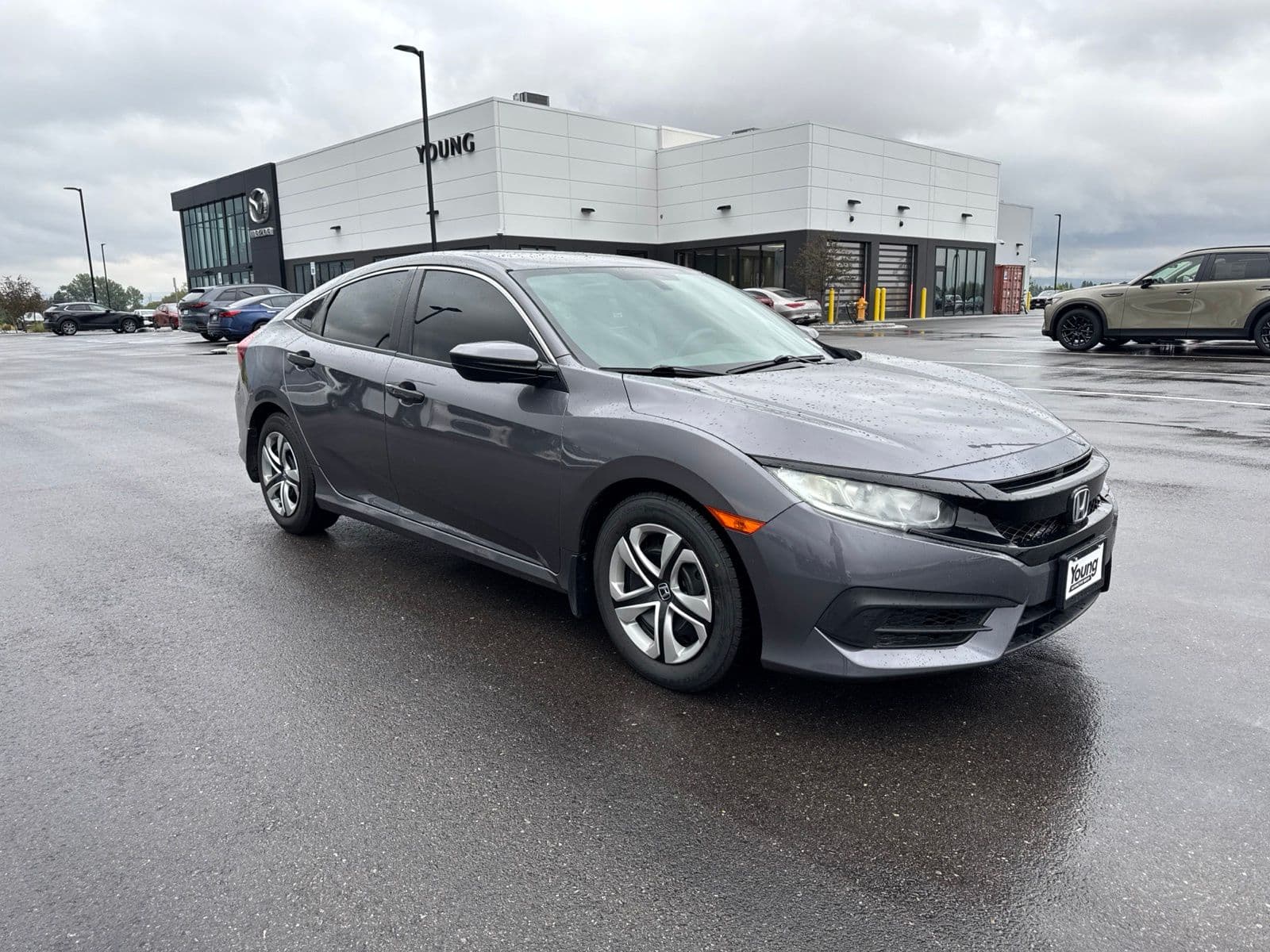 2018 Honda Civic LX — photo 1 of 23