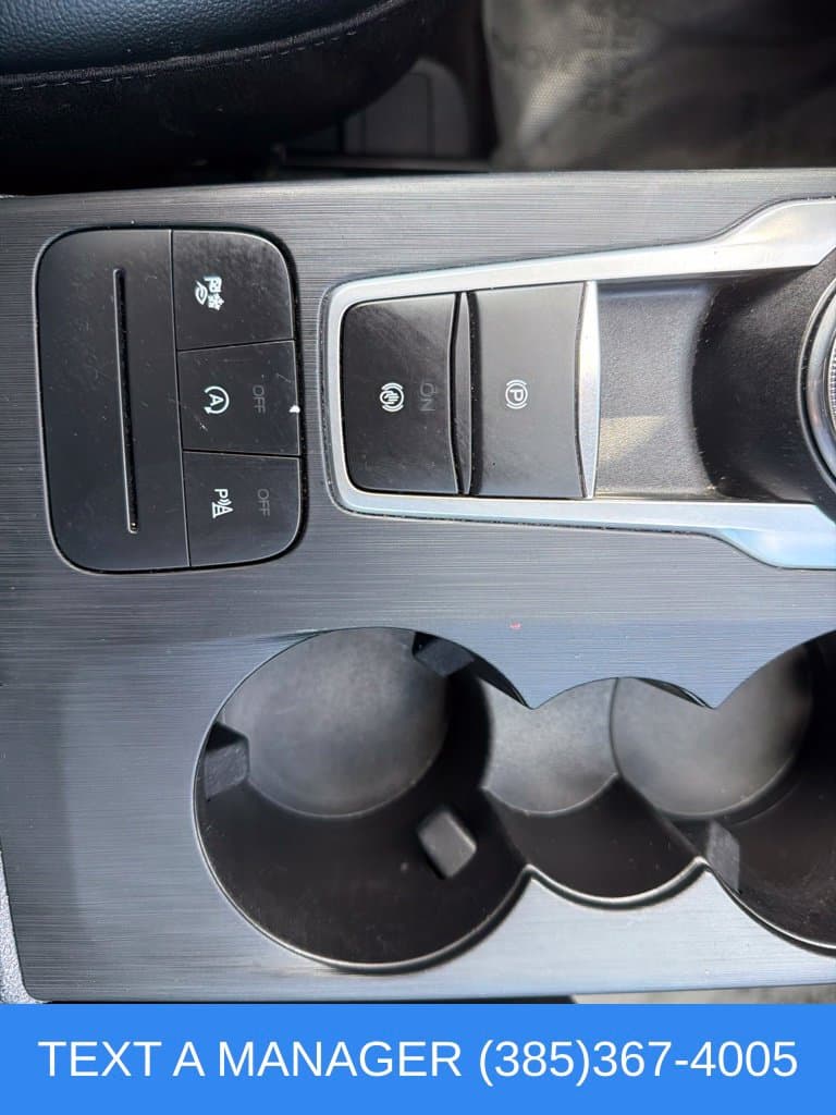 2022 Ford Escape Titanium — photo 1 of 31