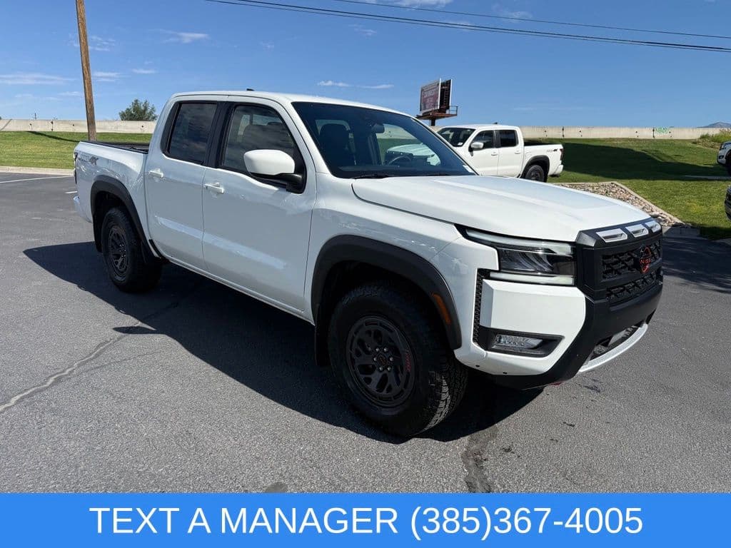 2025 Nissan Frontier PRO-4X — photo 1 of 25