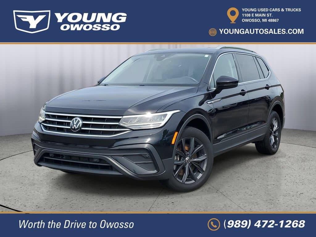 2022 Volkswagen Tiguan SE — photo 1 of 34