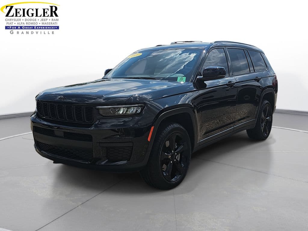 Foto de 2023 Jeep Grand Cherokee Altitude