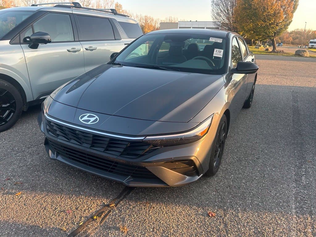2026 Hyundai Elantra SEL Sport — photo 1 of 6