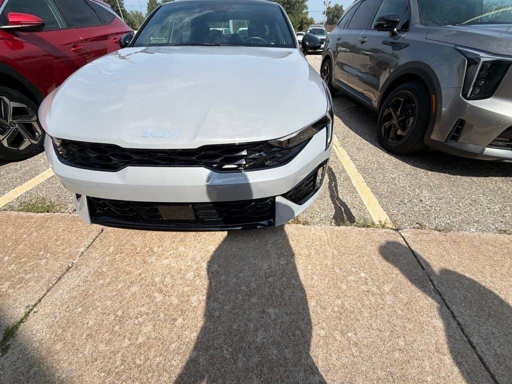 2025 Kia K5 GT-Line — photo 1 of 29