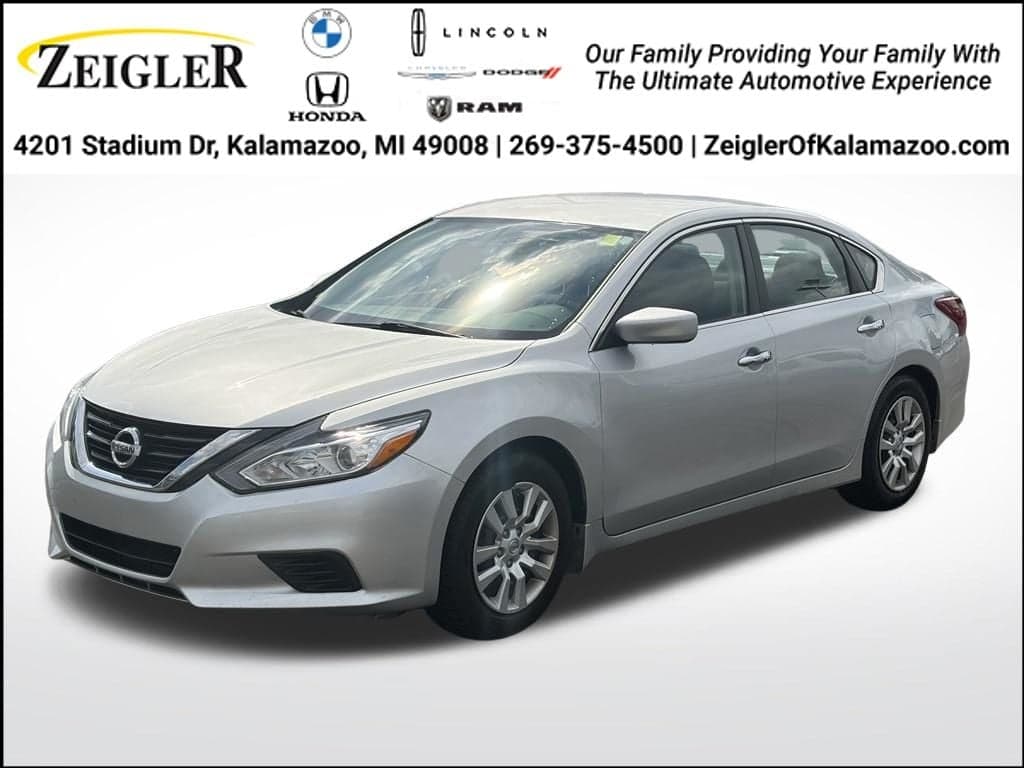 2018 Nissan Altima 2.5 S — photo 1 of 38