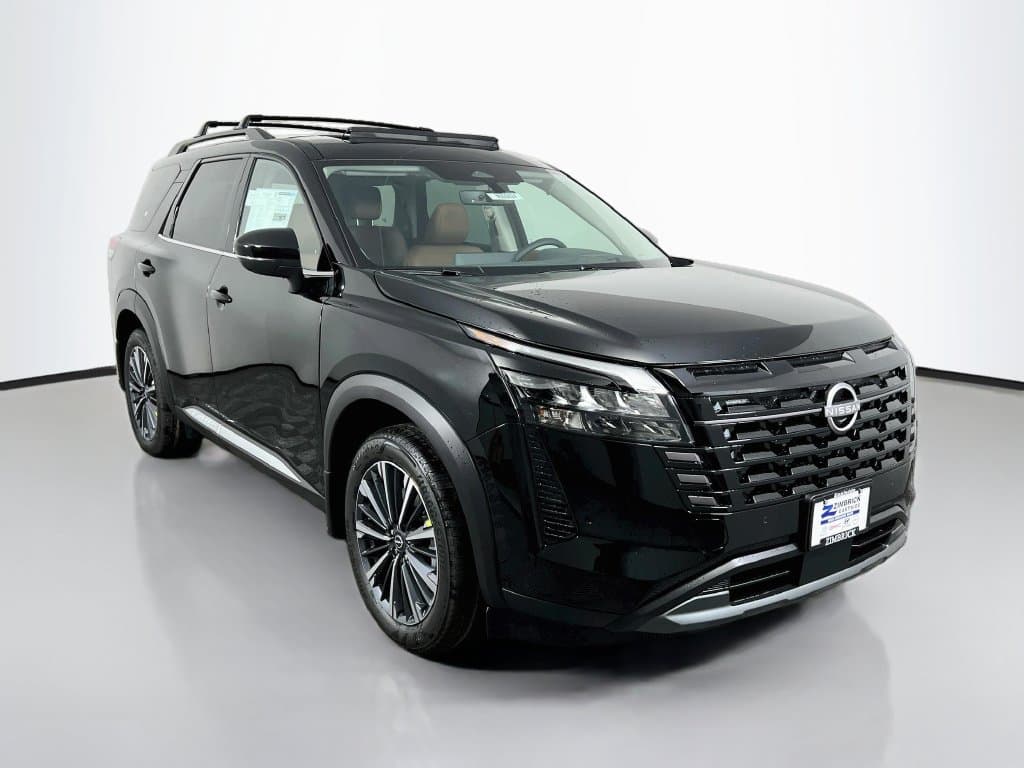2026 Nissan Pathfinder Platinum — photo 1 of 26