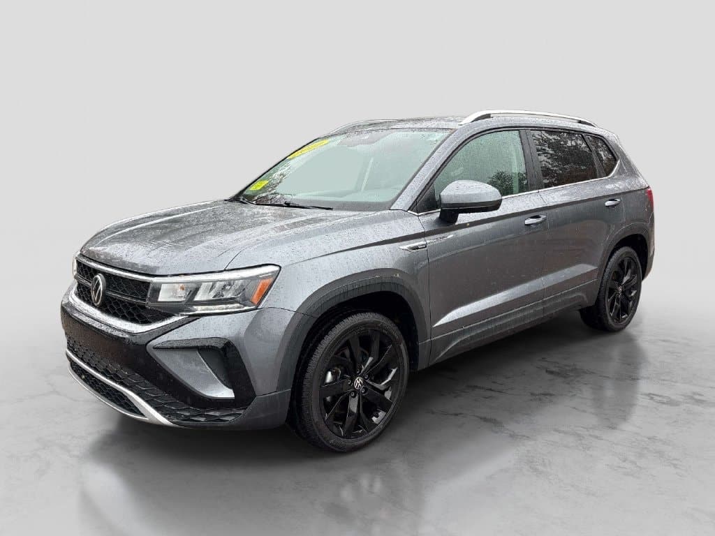 2022 Volkswagen Taos Base — photo 1 of 32